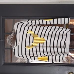 Knit long sleeve shirt with gold deer and hold elbow patched